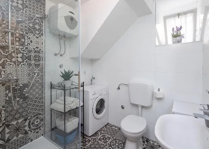 With Wifi - 7596 Apartment